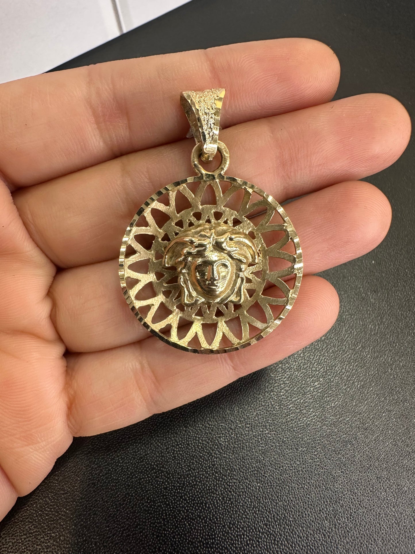 10k Medusa Pendant