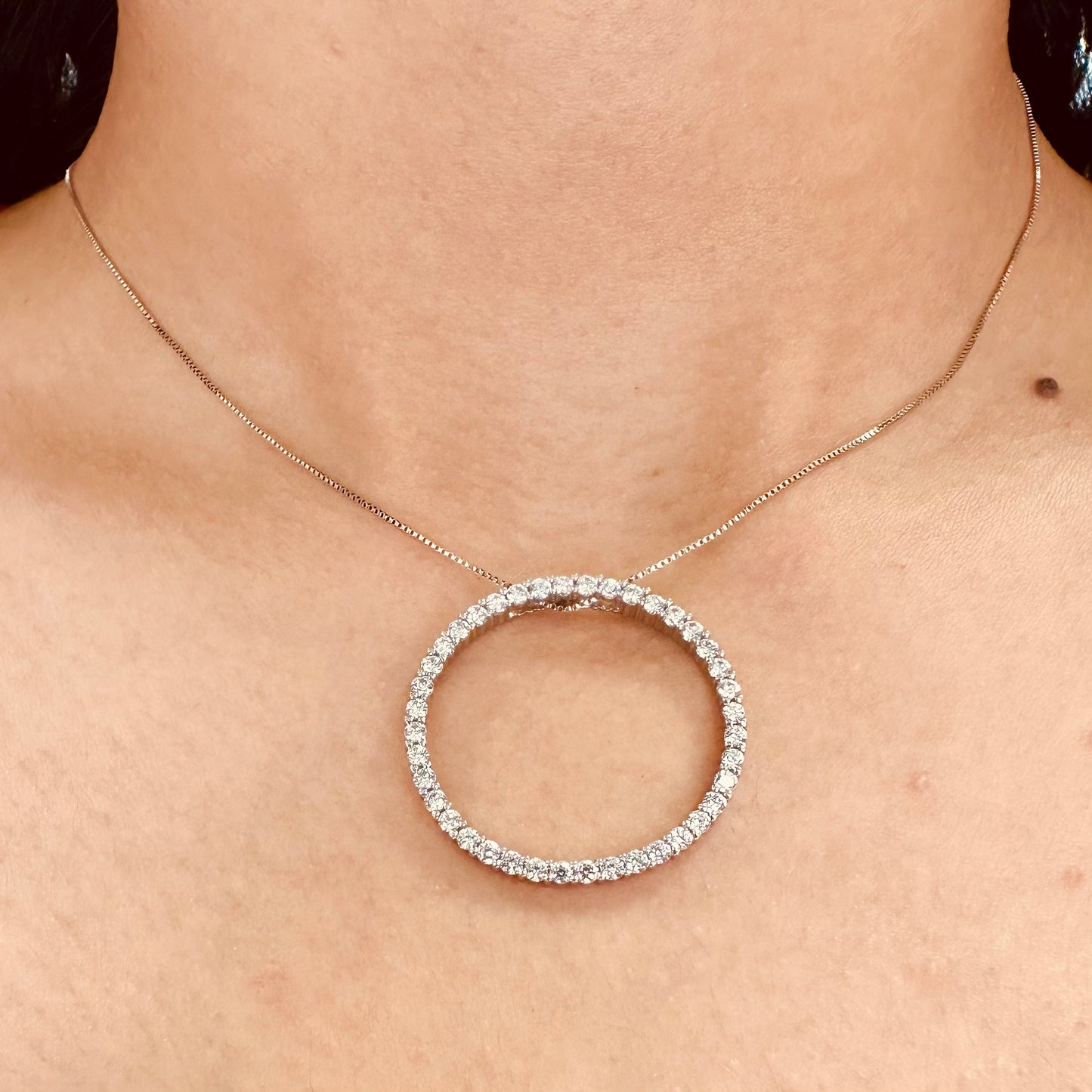 Whitegold Circle of Life Pendant