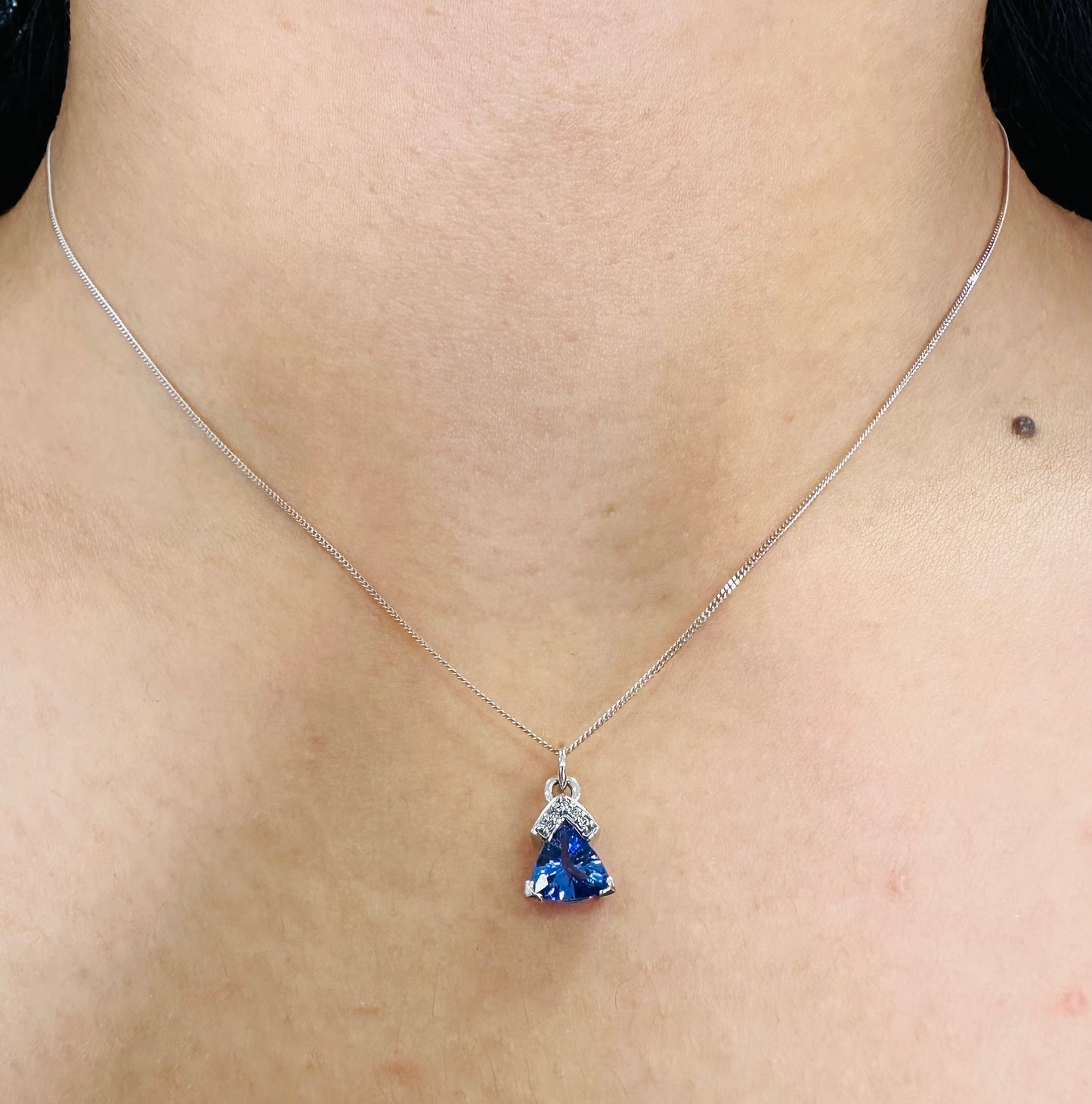 10k White Gold Tanzanite Necklace